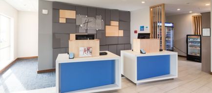 Holiday Inn Express & Stes Michigan City Lobby