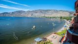 Holiday Inn & Suites Osoyoos Exterior