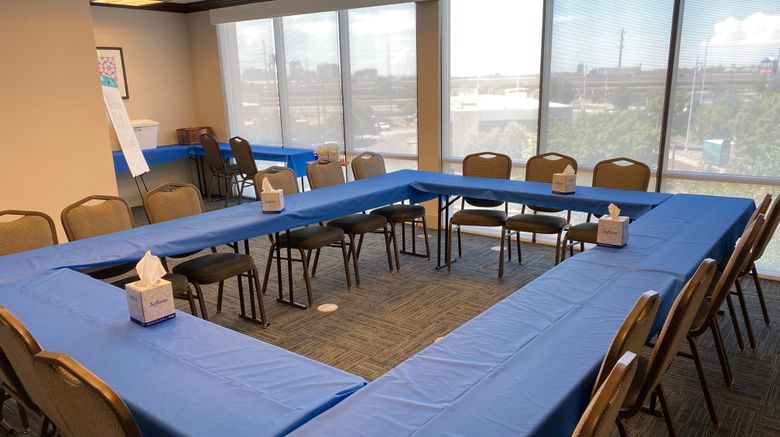 <b>Holiday Inn Express Albuquerque Old Town Meeting</b>. Images powered by <a href="https://www.leonardoworldwide.com/" title="Leonardo Worldwide" target="_blank">Leonardo</a>.