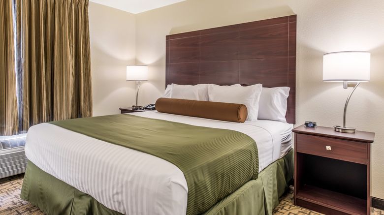 <b>Cobblestone Hotel Hutchinson Room</b>. Images powered by <a href="https://www.leonardoworldwide.com/" title="Leonardo Worldwide" target="_blank">Leonardo</a>.