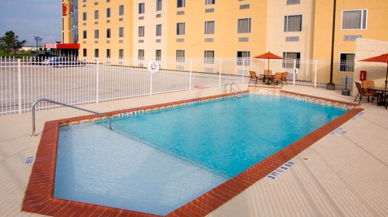 <b>Red Roof Inn & Suites Beaumont Pool</b>. Images powered by <a href="https://www.leonardoworldwide.com/" title="Leonardo Worldwide" target="_blank">Leonardo</a>.