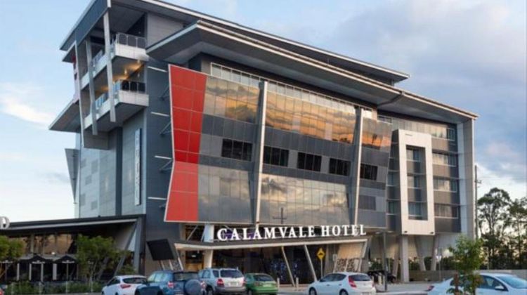 The Calamvale Hotel Exterior