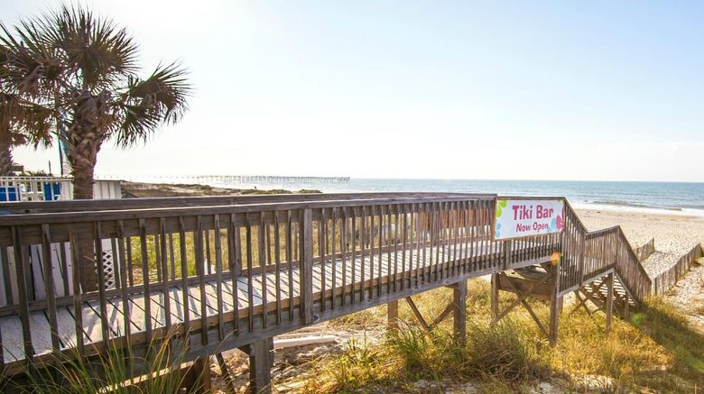 <b>Islander Inn Beach</b>. Images powered by <a href="https://www.leonardoworldwide.com/" title="Leonardo Worldwide" target="_blank">Leonardo</a>.