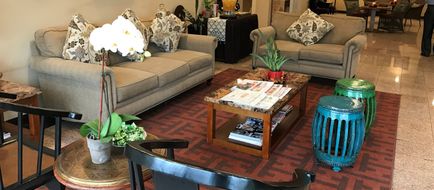 GreenTree Inn & Suites Alhambra Lobby