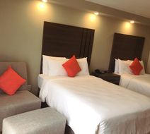 GreenTree Inn & Suites Alhambra Room