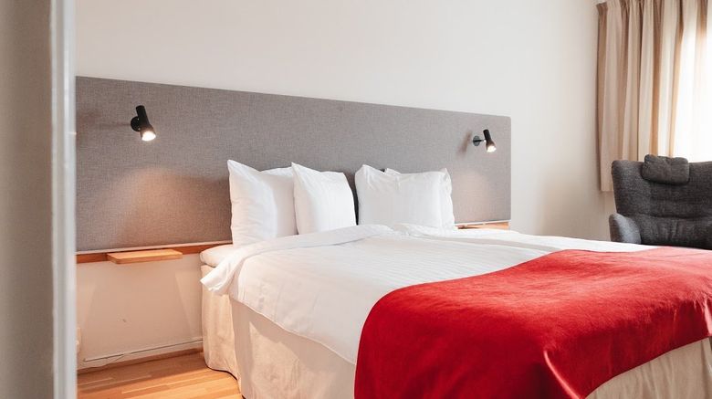 <b>Hotel Bishops Arms Room</b>. Images powered by <a href="https://www.leonardoworldwide.com/" title="Leonardo Worldwide" target="_blank">Leonardo</a>.