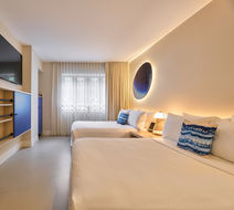 Hotel Greystone Room