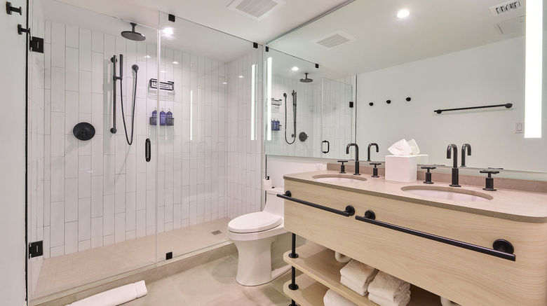 <b>Hotel Greystone Suite</b>. Images powered by <a href="https://www.leonardoworldwide.com/" title="Leonardo Worldwide" target="_blank">Leonardo</a>.