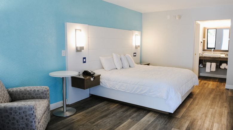 <b>Regency Inn & Suites Room</b>. Images powered by <a href="https://www.leonardoworldwide.com/" title="Leonardo Worldwide" target="_blank">Leonardo</a>.