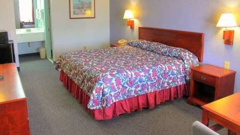 <b>Regency Inn & Suites Room</b>. Images powered by <a href="https://www.leonardoworldwide.com/" title="Leonardo Worldwide" target="_blank">Leonardo</a>.