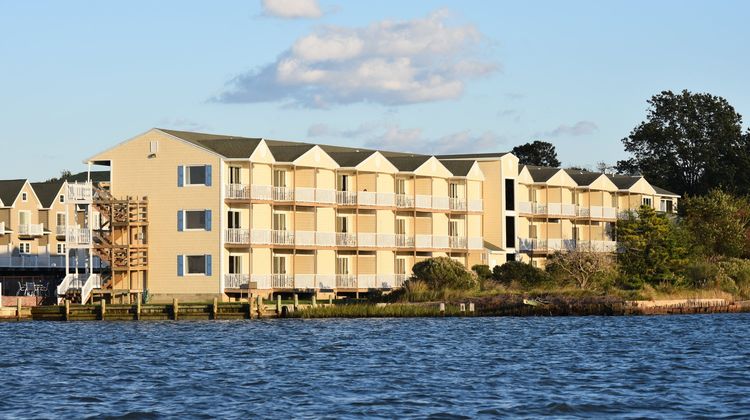 Waterside Inn Exterior