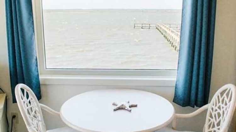Waterside Inn Room