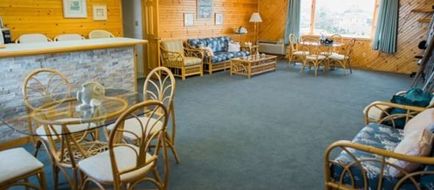 Waterside Inn Lobby