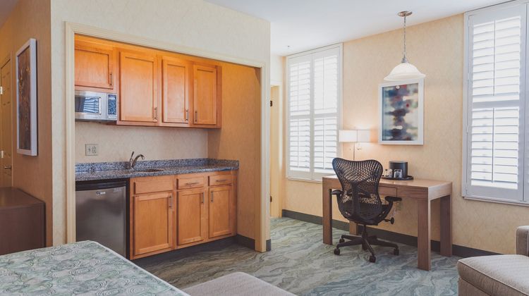 Parkview Hotel Suite