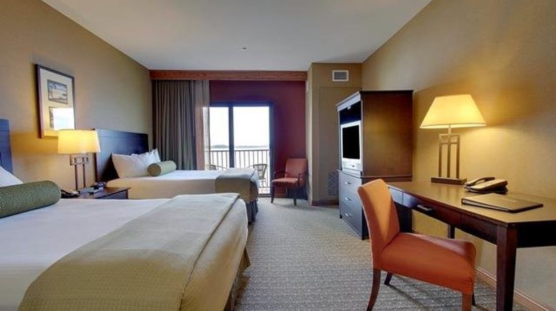 <b>King's Pointe Waterpark Resort Suite</b>. Images powered by <a href="https://www.leonardoworldwide.com/" title="Leonardo Worldwide" target="_blank">Leonardo</a>.