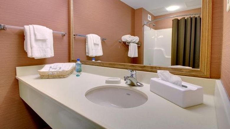 <b>King's Pointe Waterpark Resort Room</b>. Images powered by <a href="https://www.leonardoworldwide.com/" title="Leonardo Worldwide" target="_blank">Leonardo</a>.