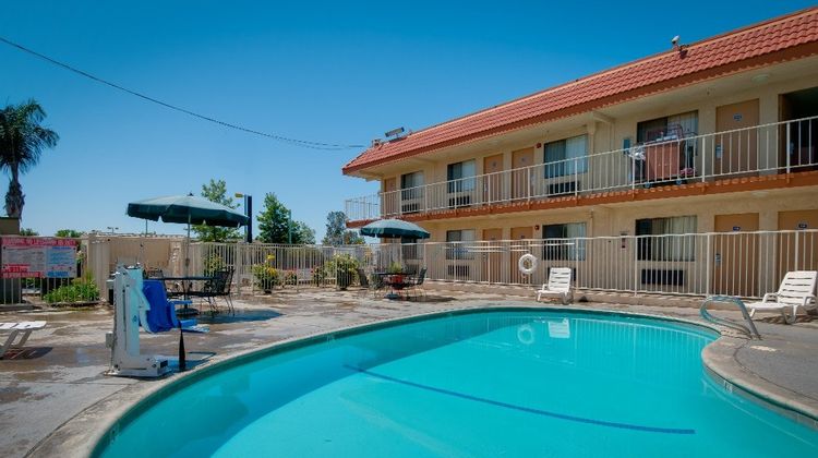 Vagabond Inn Bakersfield South Pool