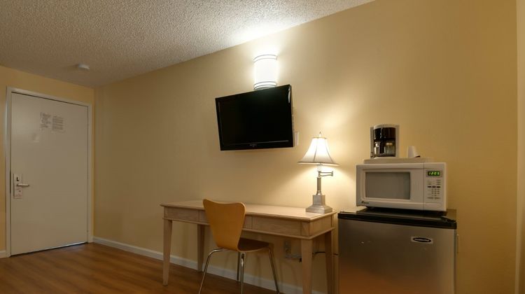 Vagabond Inn Bakersfield South Room