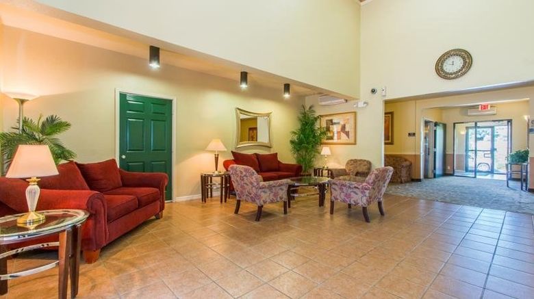 <b>InTown Suites Colorado Springs Lobby</b>. Images powered by <a href="https://www.leonardoworldwide.com/" title="Leonardo Worldwide" target="_blank">Leonardo</a>.