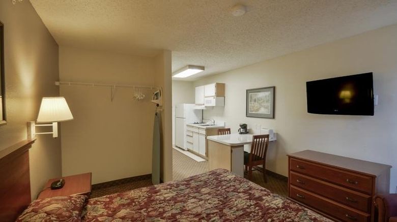 <b>InTown Suites Houston Galleria Room</b>. Images powered by <a href="https://www.leonardoworldwide.com/" title="Leonardo Worldwide" target="_blank">Leonardo</a>.