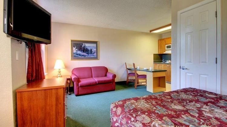 InTown Suites Madison Room