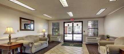InTown Suites Madison Lobby
