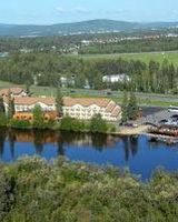 Pikes Waterfront Lodge