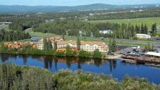 Pikes Waterfront Lodge