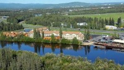 Pikes Waterfront Lodge