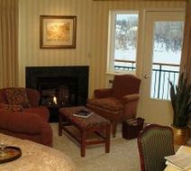 Pikes Waterfront Lodge Lobby