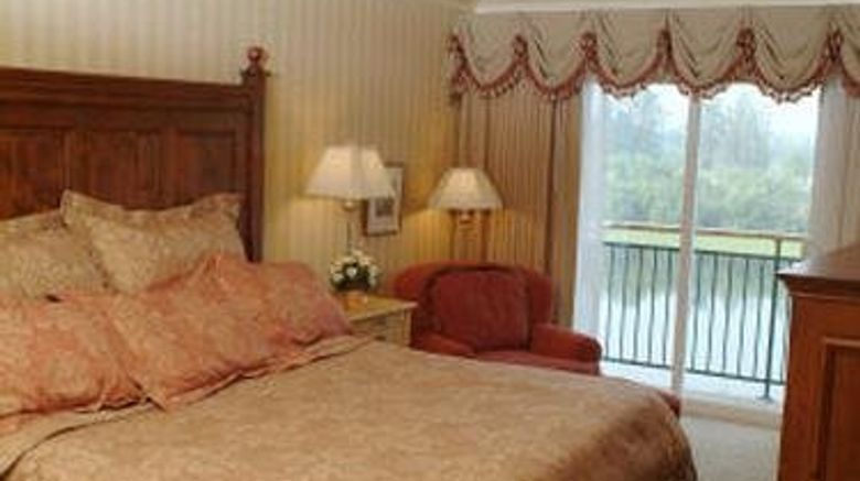 <b>Pikes Waterfront Lodge Suite</b>. Images powered by <a href="https://www.leonardoworldwide.com/" title="Leonardo Worldwide" target="_blank">Leonardo</a>.