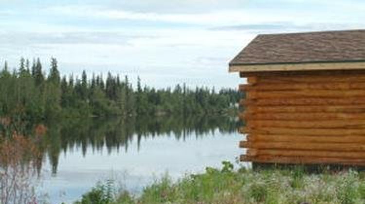 Pikes Waterfront Lodge Suite