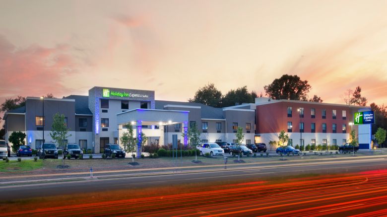 <b>Holiday Inn Express & Stes Williamstown Exterior</b>. Images powered by <a href="https://www.leonardoworldwide.com/" title="Leonardo Worldwide" target="_blank">Leonardo</a>.