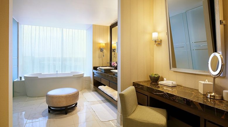 <b>Live! Hotel & Casino Suite</b>. Images powered by <a href="https://www.leonardoworldwide.com/" title="Leonardo Worldwide" target="_blank">Leonardo</a>.