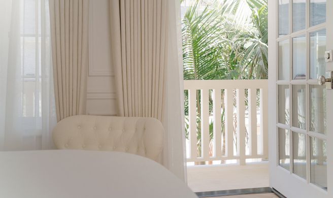 Cara Hotel Room