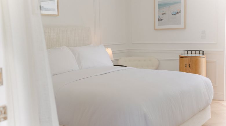 <b>Cara Hotel Room</b>. Images powered by <a href="https://www.leonardoworldwide.com/" title="Leonardo Worldwide" target="_blank">Leonardo</a>.