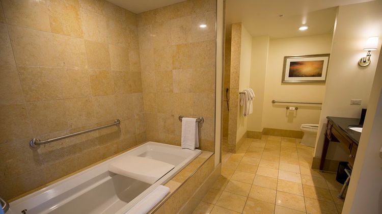 The Edgewater Suite