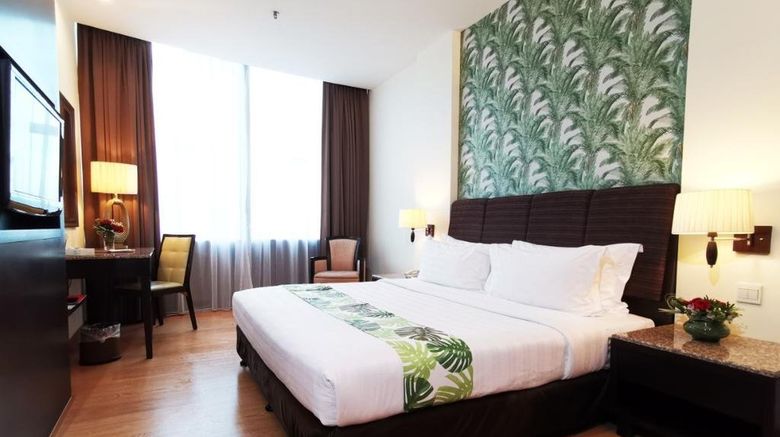 <b>Grand Paragon Hotel Room</b>. Images powered by <a href="https://www.leonardoworldwide.com/" title="Leonardo Worldwide" target="_blank">Leonardo</a>.
