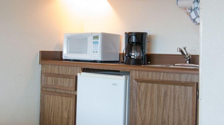 <b>Hi-Tide Resort Room</b>. Images powered by <a href="https://www.leonardoworldwide.com/" title="Leonardo Worldwide" target="_blank">Leonardo</a>.