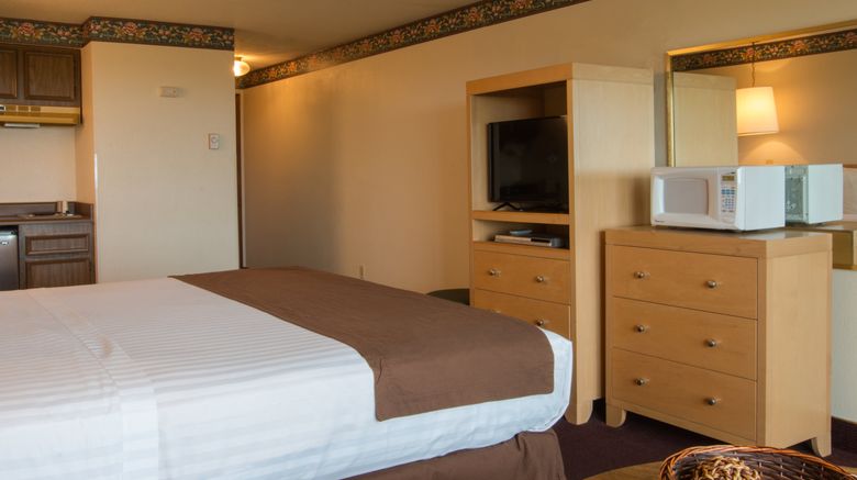 <b>Hi-Tide Resort Room</b>. Images powered by <a href="https://www.leonardoworldwide.com/" title="Leonardo Worldwide" target="_blank">Leonardo</a>.