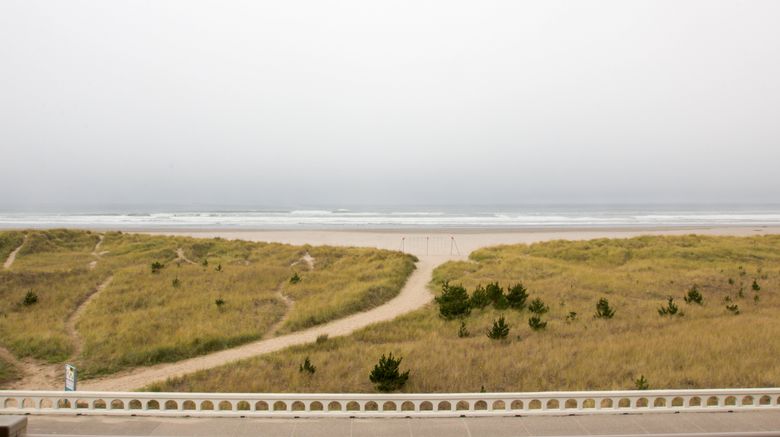 <b>Hi-Tide Resort Beach</b>. Images powered by <a href="https://www.leonardoworldwide.com/" title="Leonardo Worldwide" target="_blank">Leonardo</a>.