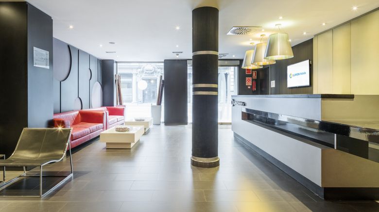 Hotel Ilunion Almirante Lobby. Images powered by <a href="https://www.leonardoworldwide.com" target="_blank" rel="noopener">Leonardo</a>.