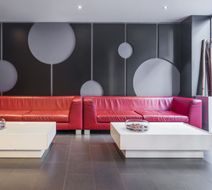 Hotel Ilunion Almirante Lobby