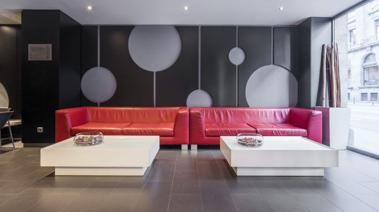 Hotel Ilunion Almirante Lobby