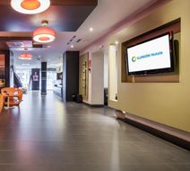 Hotel Ilunion Almirante Lobby