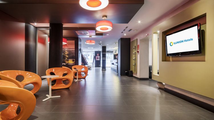 Hotel Ilunion Almirante Lobby