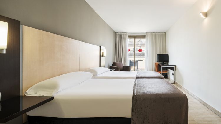 Hotel Ilunion Almirante Room