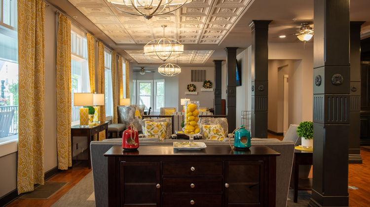 Lake View Hotel Lobby