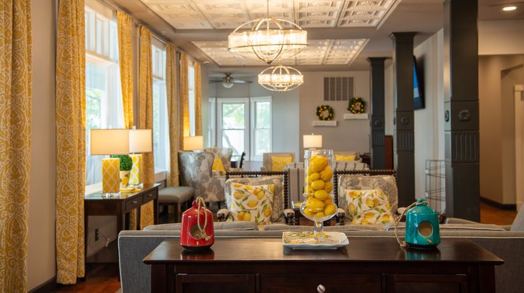 Lake View Hotel Lobby