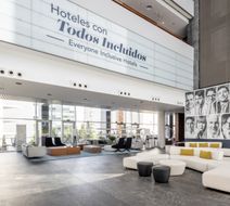 Hotel Ilunion Atrium Lobby